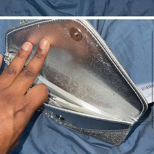 STEVE MADDEN CROSS BAG